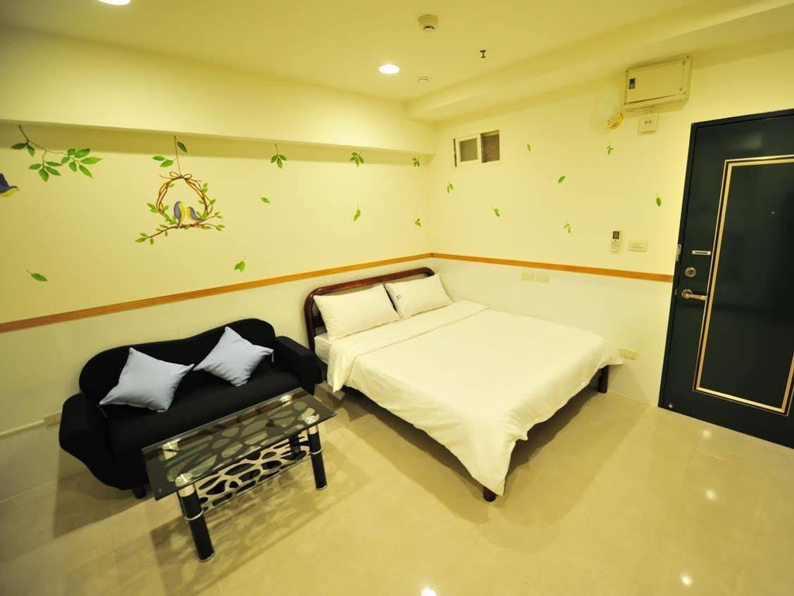 Hotel Ezbookers Dunhua Taipei Esterno foto