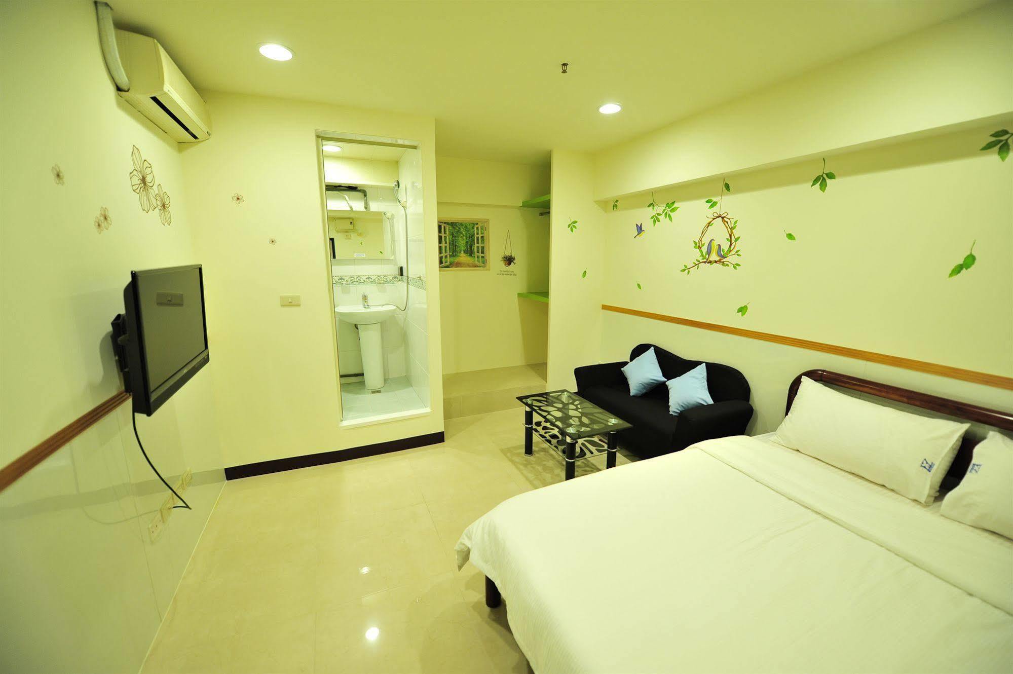 Hotel Ezbookers Dunhua Taipei Esterno foto